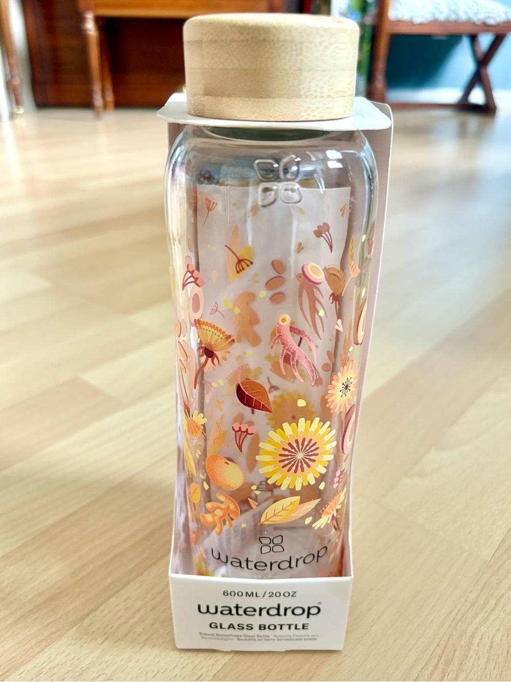 Waterdrop Microdrinks 20oz Orange Floral Glass Water Bottle | Fall Autumn